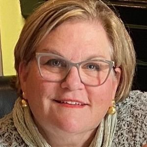 Meet your Posher, Julie